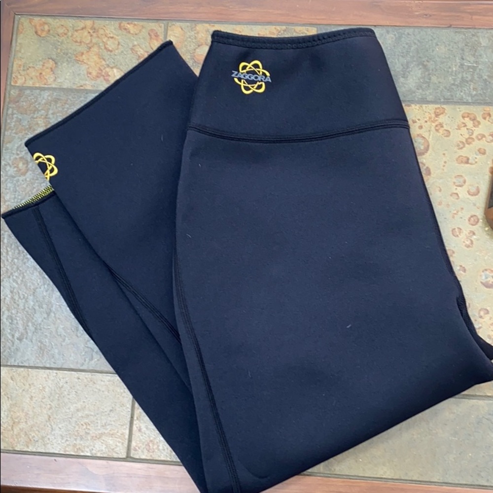 Zaggora Hot Pants Capri Length XXL EUC